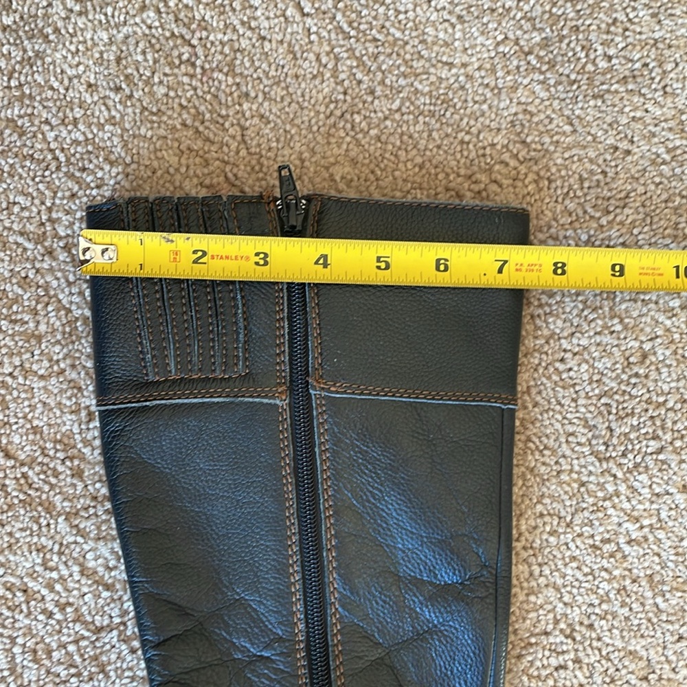 Born B.o.c Knee High Black Leather Riding Boots 7.5 Buckle Heel Equestrian - Picture 8 of 15
